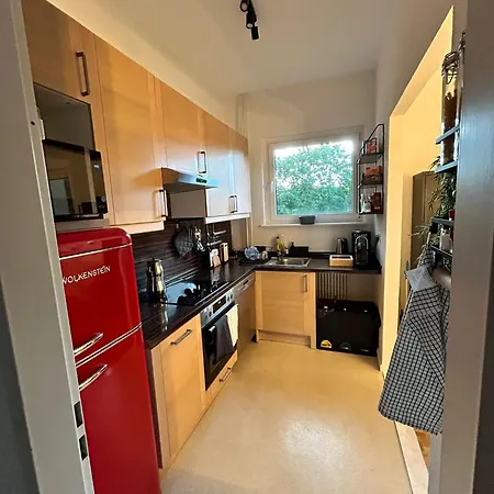 Duplex Ullstein- 4 Bedrooms, 2 Bathrooms, Living Room, 2 Parking Spaces, Boxspringbeds, Family & Business Apartment! *