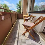 Duplex Ullstein- 4 Bedrooms, 2 Bathrooms, Living Room, 2 Parking Spaces, Boxspringbeds, Family & Business Apartment! ベルリン