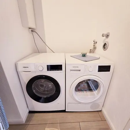 Duplex Ullstein- 4 Bedrooms, 2 Bathrooms, Living Room, 2 Parking Spaces, Boxspringbeds, Family & Business Apartment! * Berlin