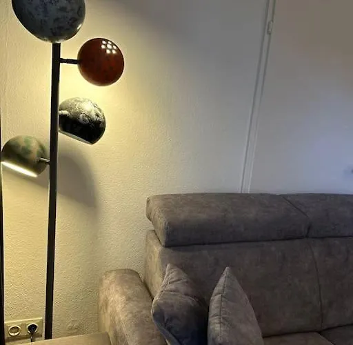 Duplex Ullstein- 4 Bedrooms, 2 Bathrooms, Living Room, 2 Parking Spaces, Boxspringbeds, Family & Business Apartment! Apartment *