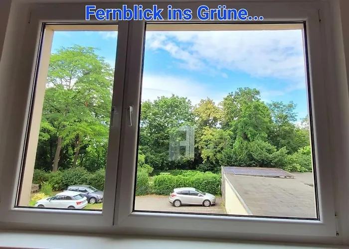 Apartment Duplex Ullstein- 4 Bedrooms, 2 Bathrooms, Living Room, 2 Parking Spaces, Boxspringbeds, Family & Business Apartment!