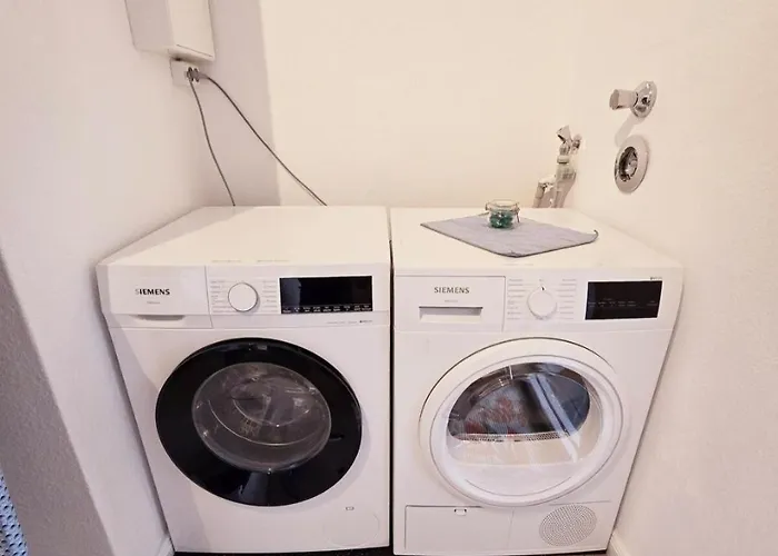 Duplex Ullstein- 4 Bedrooms, 2 Bathrooms, Living Room, 2 Parking Spaces, Boxspringbeds, Family & Business Apartment! * Berlin