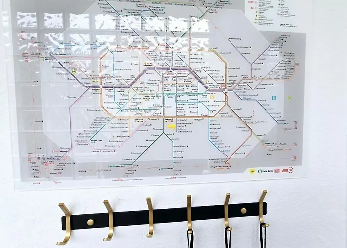 Duplex Ullstein- 4 Bedrooms, 2 Bathrooms, Living Room, 2 Parking Spaces, Boxspringbeds, Family & Business Apartment! * Berlin