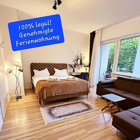 Duplex Ullstein- 4 Bedrooms, 2 Bathrooms, Living Room, 2 Parking Spaces, Boxspringbeds, Family & Business Apartment! Berlin